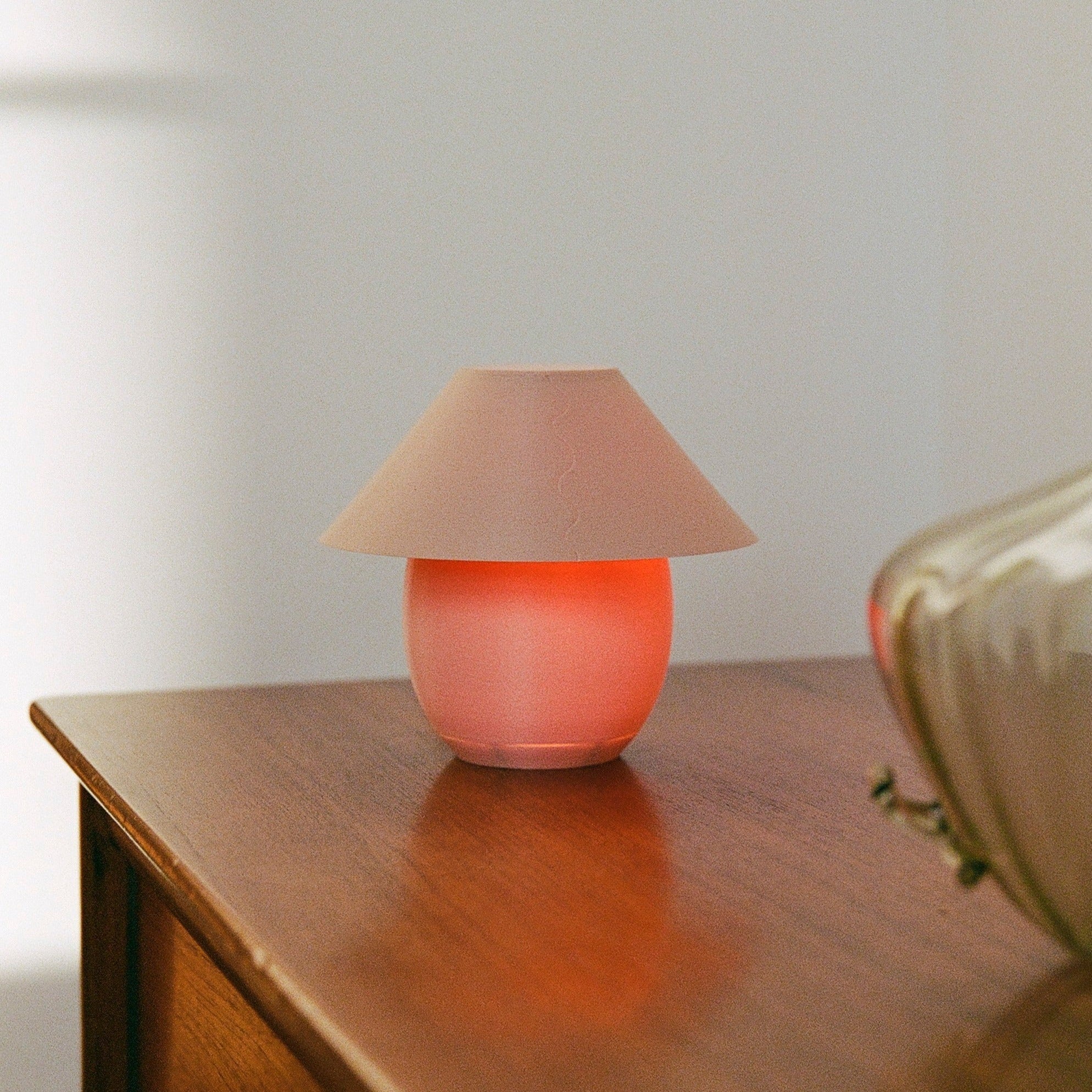 Scoop Lamp