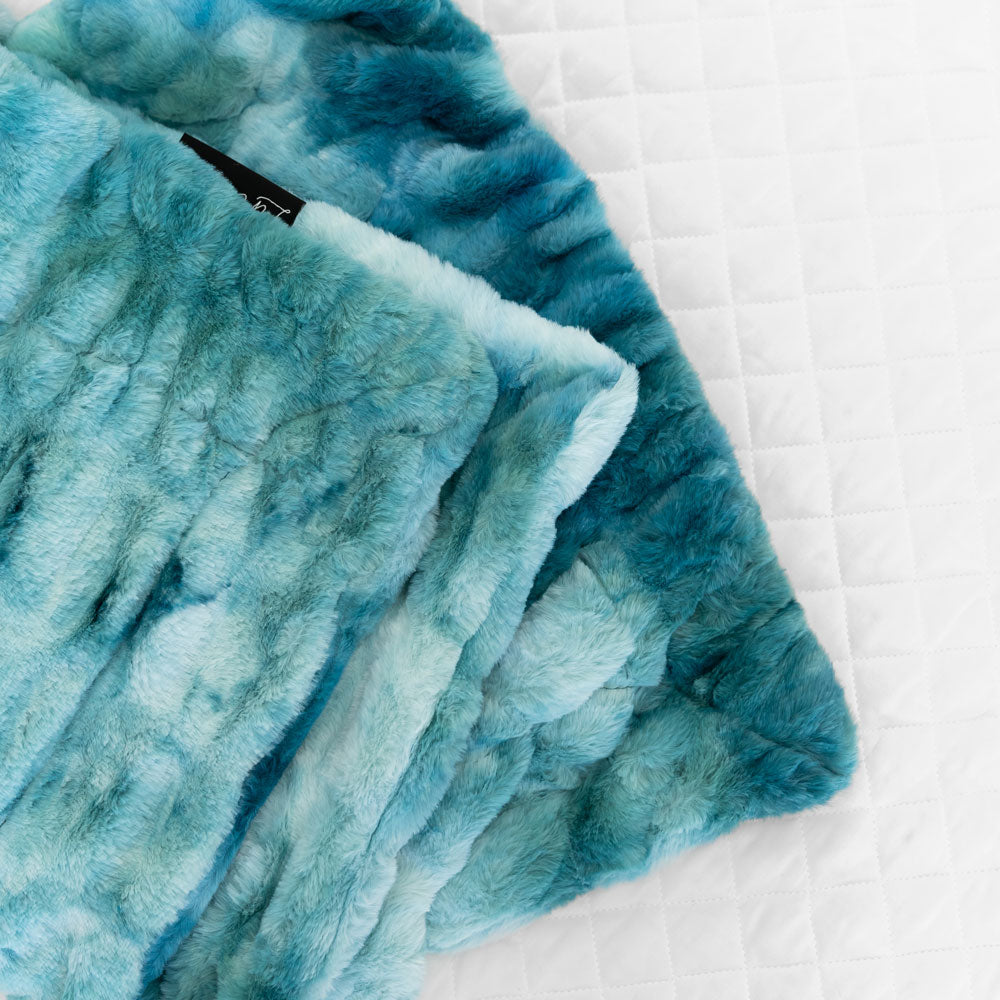 LuxeCloud Blanket
